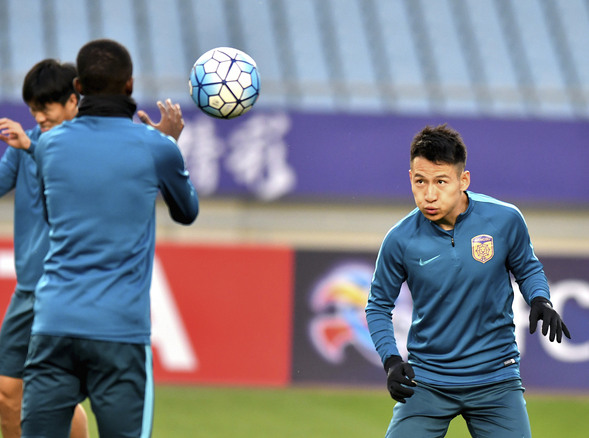 雷竞技官网 -赛地聚焦——葡超国际比赛日热度飙升；门兴格拉德巴赫回应争议；球迷炸锅；数据趋势出现新变化的简单介绍