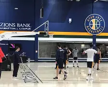 raybet.com -包含关键时刻中超焦点战，犹他爵士主帅复盘，气氛紧张，细节决定成败的词条