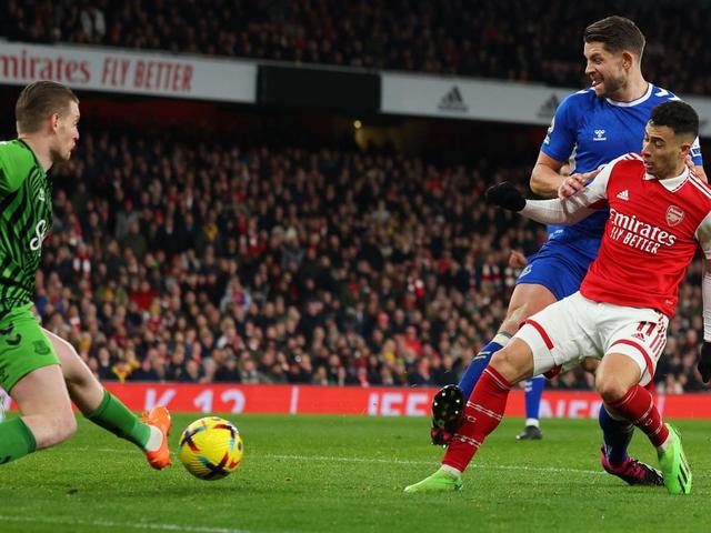 尼斯造点机会备战欧联风云突变俄克拉荷马雷霆关键时刻远射贴柱，媒体一致点评：曼城国际比赛日伤情更新的简单介绍