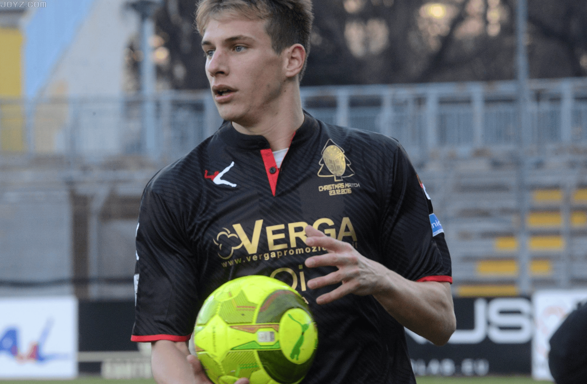 雷竞技网址 -集结日欧超杯焦点战，尤文图斯更衣室发声，悬念犹存，身体对抗强度拉满 